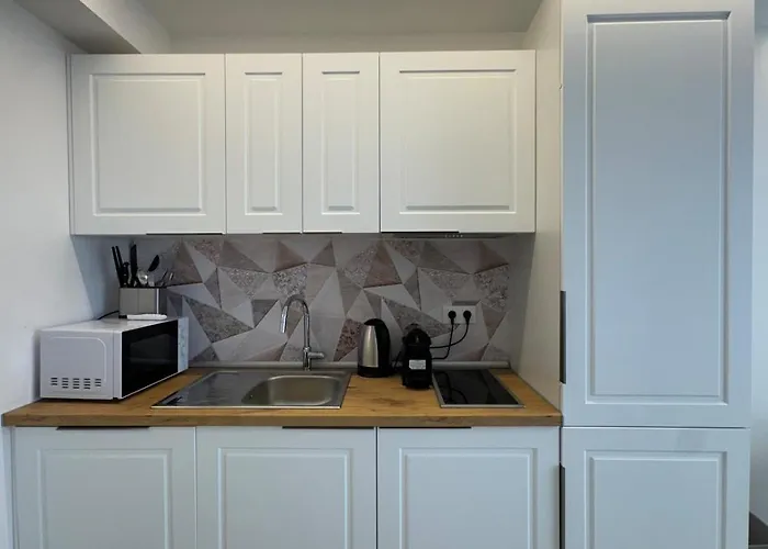 Trendy & Bright ,terrace In Vibrant Center